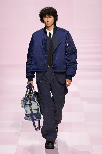 Look 4